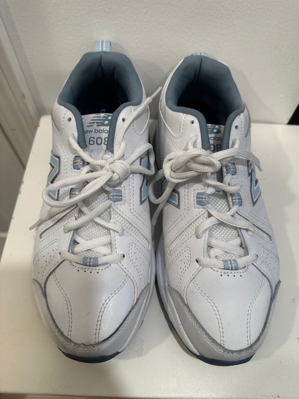 New Balance Women's 608 V5 Trainer Size 9 EUC